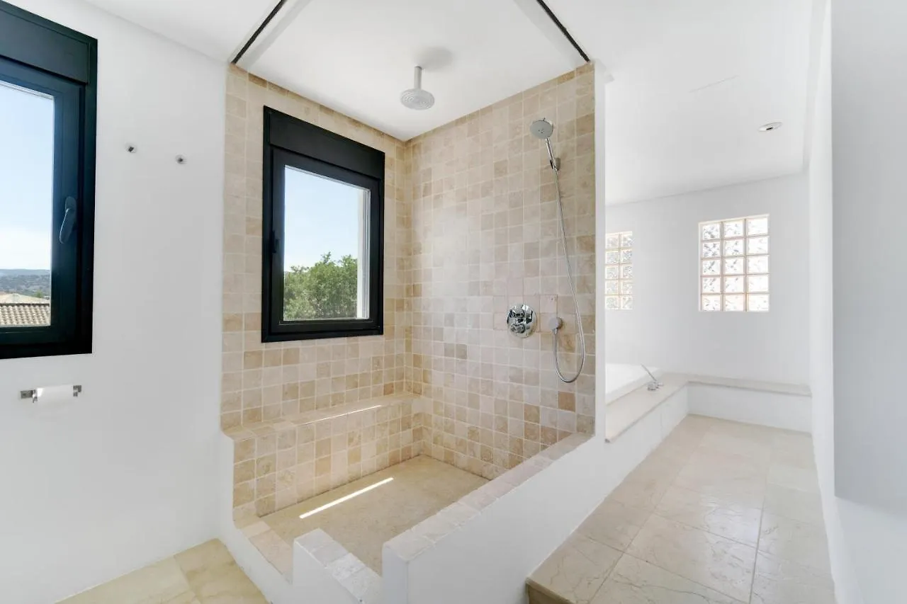 Villa Mateos Ronda 0*,